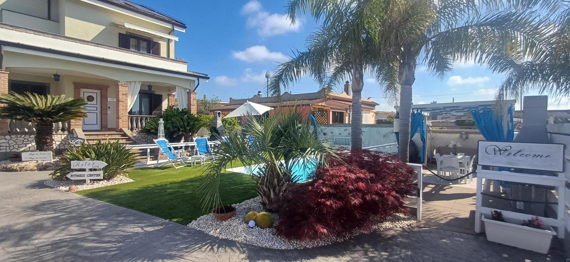 Alloggi Turistici Con Piscina Palestra Jacuzzi Sauna Anzio Exterior foto
