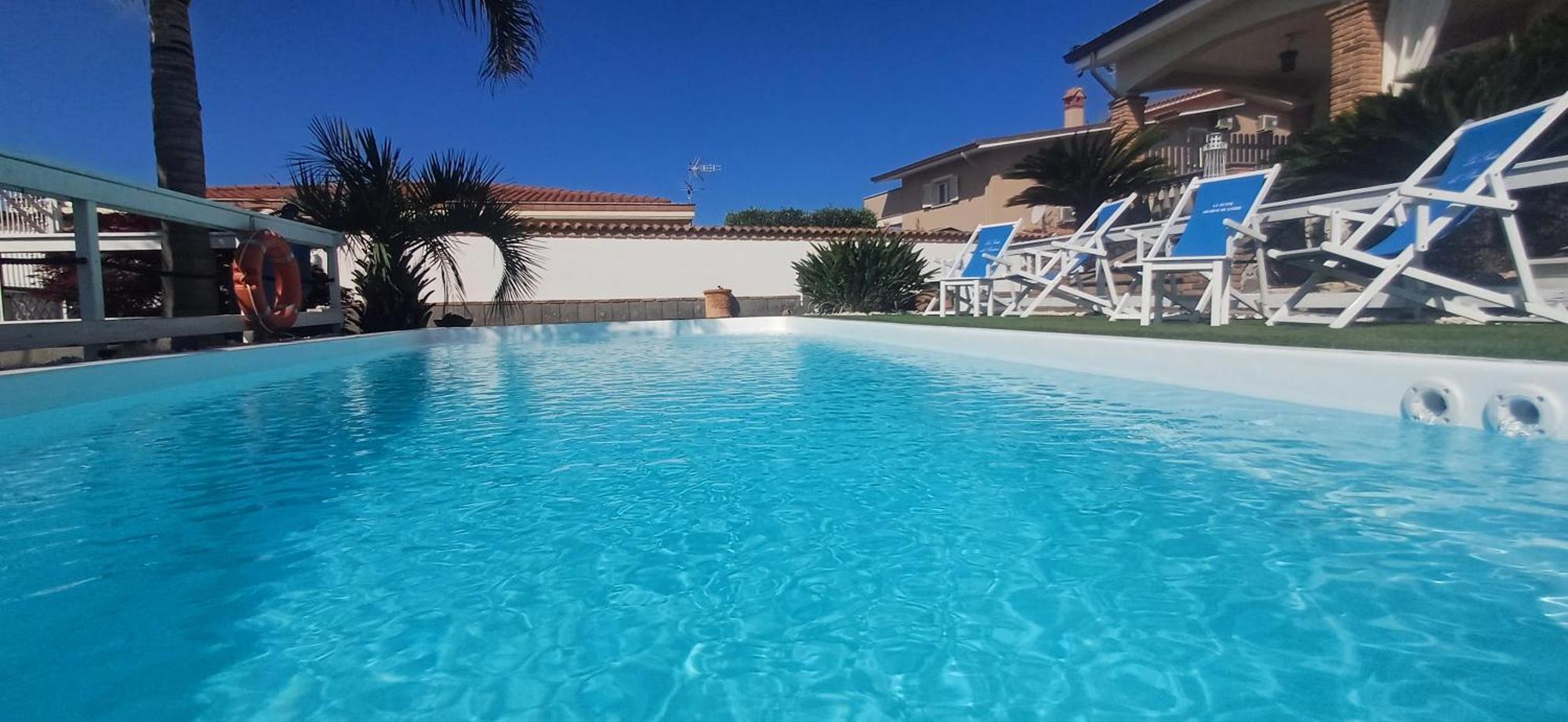 Alloggi Turistici Con Piscina Palestra Jacuzzi Sauna Anzio Exterior foto